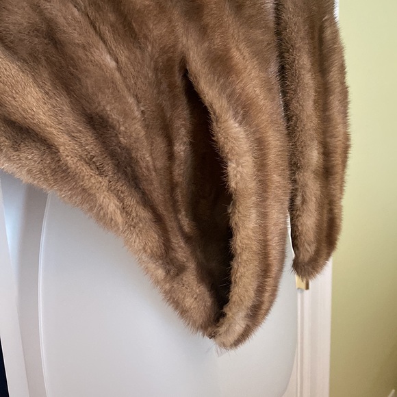 Vintage Miller Brothers Fur Stole - Picture 3 of 8